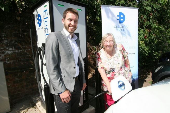 St Albans’ Deputy Mayor switches on the Electric Revolution
